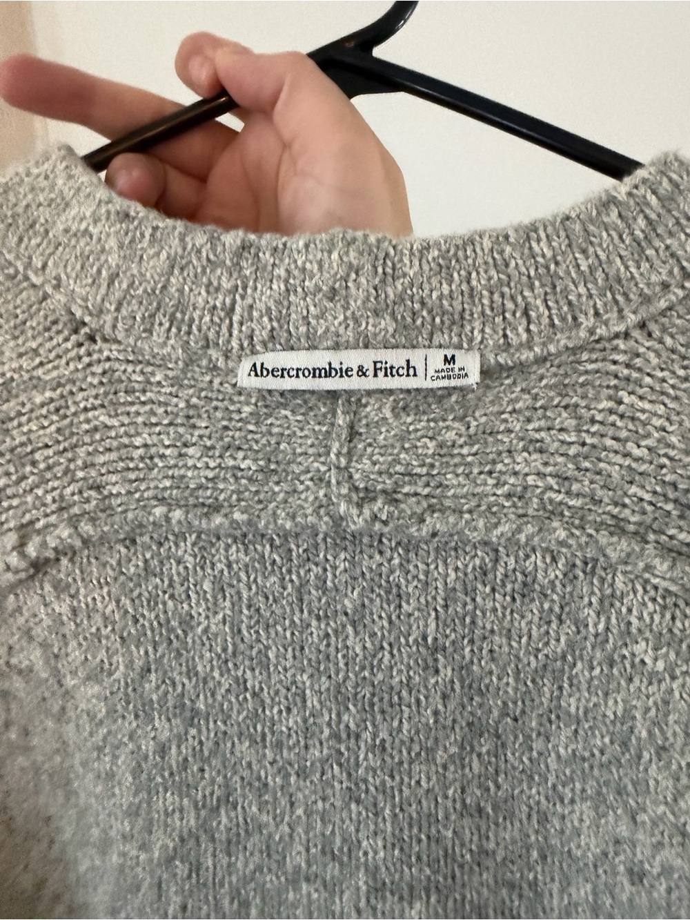 Abercrombie & Fitch Women’s Sweater T-Shirt - Picture 2 of 2
